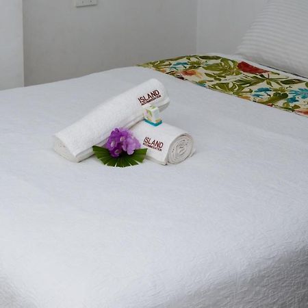 Island Accommodation 68 Extension Street ซุวา ภายนอก รูปภาพ